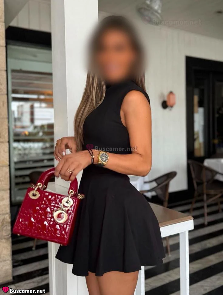 631529878 - Carla Bomba