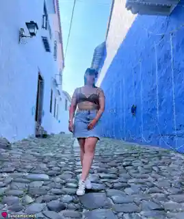 641800153 - Soy joven, divertida.