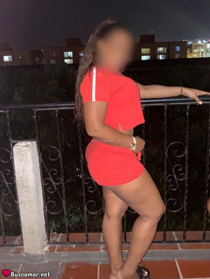 617187368 - Hola, soy Valentina, una chika latina que acaba de llegar a Albacete. Soy muy cariñosa y me encanta hacer reir a la gente. Busco