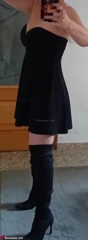 744406880 - Rubia con ojos.