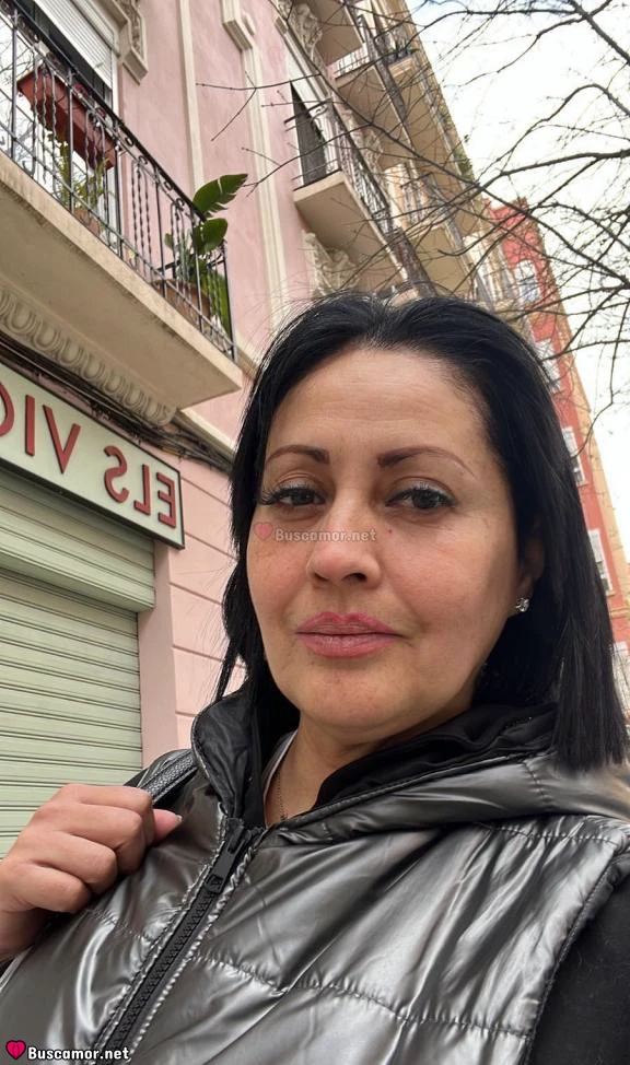 663806285 - Bella Masajista Laury Valencia
