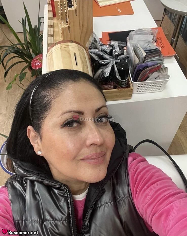 663806285 - Bella Masajista Laury Valencia