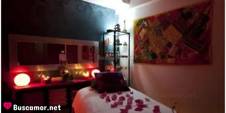 613276623 - Maya siempre cuida de mis manos con amor