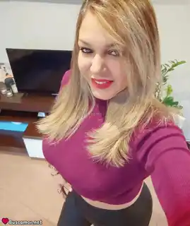 613752646 - Kenya me hace sentir super bien kon sus masajes