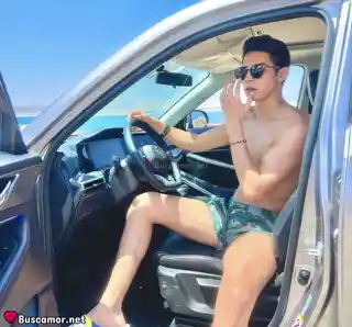 647335856 - Hola, soy Mateo, me encanta bailar y buscar un vacilon en el caribe.