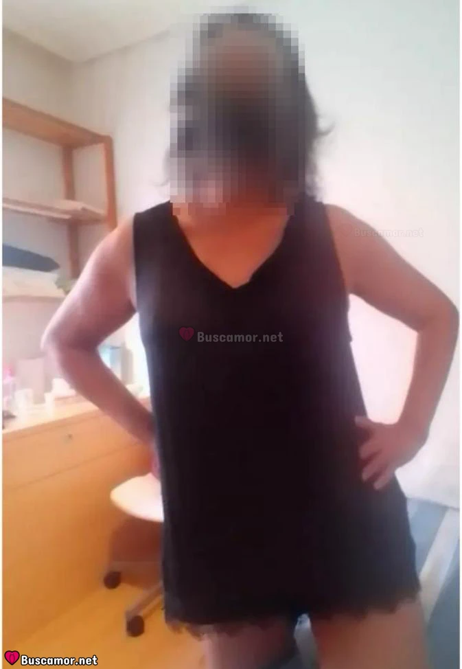 628622992 - Malek busca companhia en Egipto.