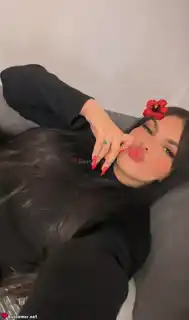 664586894 - Mariana es mi debilidad y no puedo dejar de pensar.