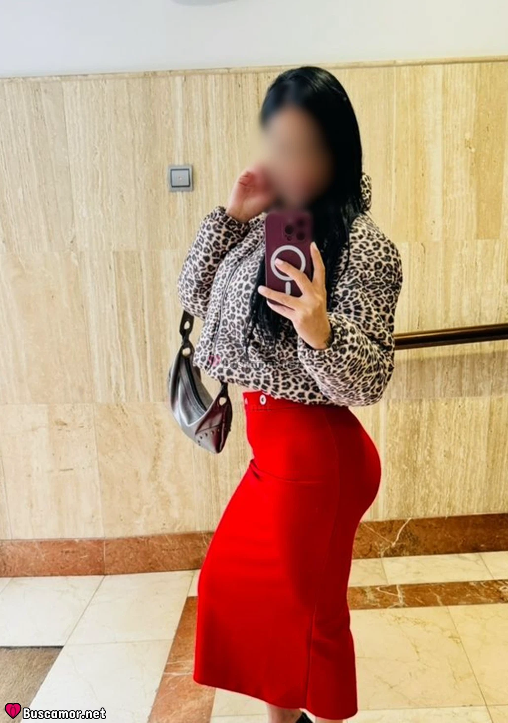 614157141 - Hola, soy Lara y me encantaría compartir risas en Indautxu.