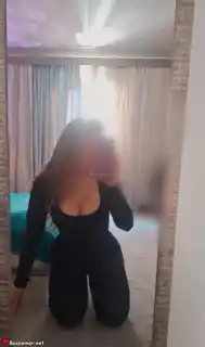 658242689 - sofia adora salir a pasear por cádiz