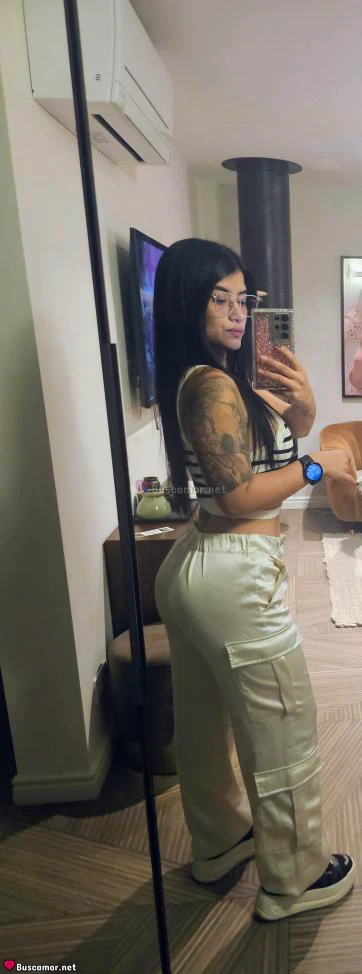 614752914 - Sara colombiana