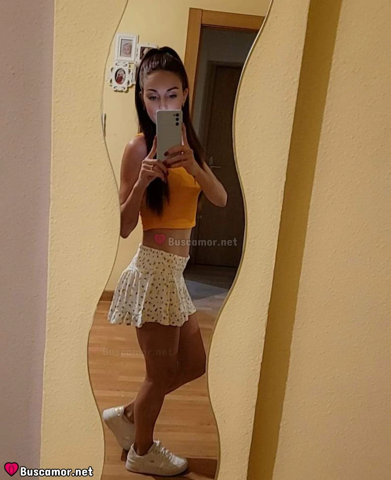 631030243 - Española jovencita real