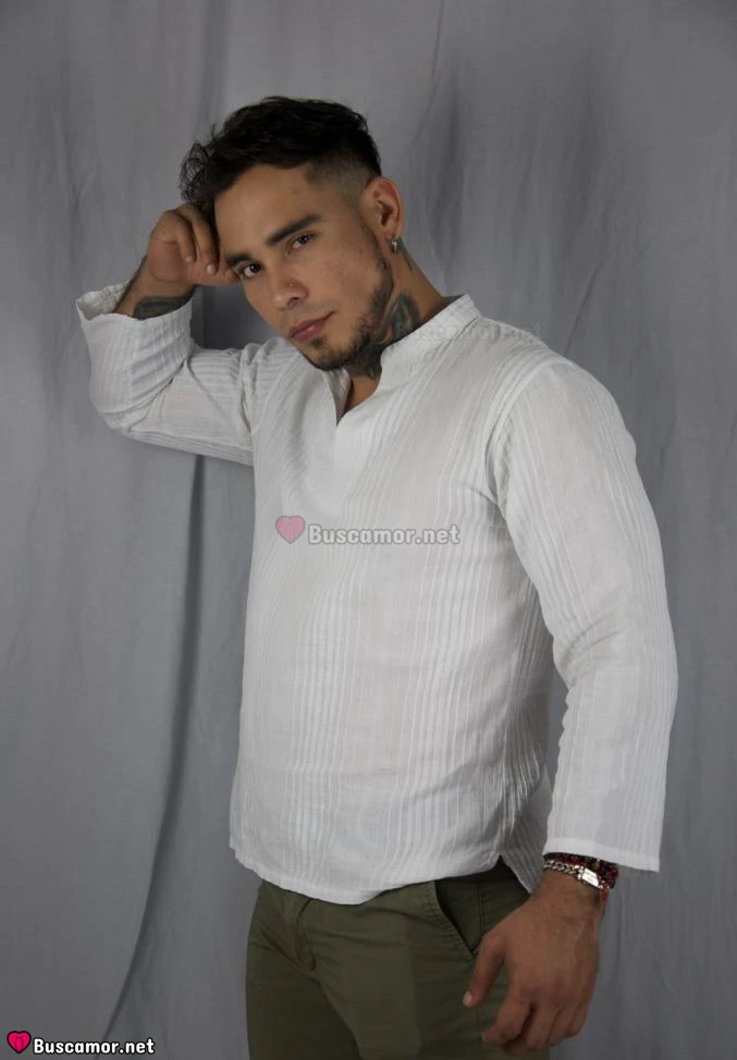 617458508 - soy Carlos busco alguien chido pa reir