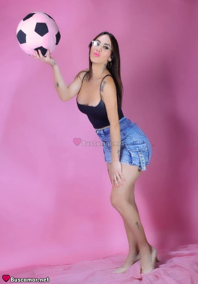 641621668 - Ari busca lokas aventuras