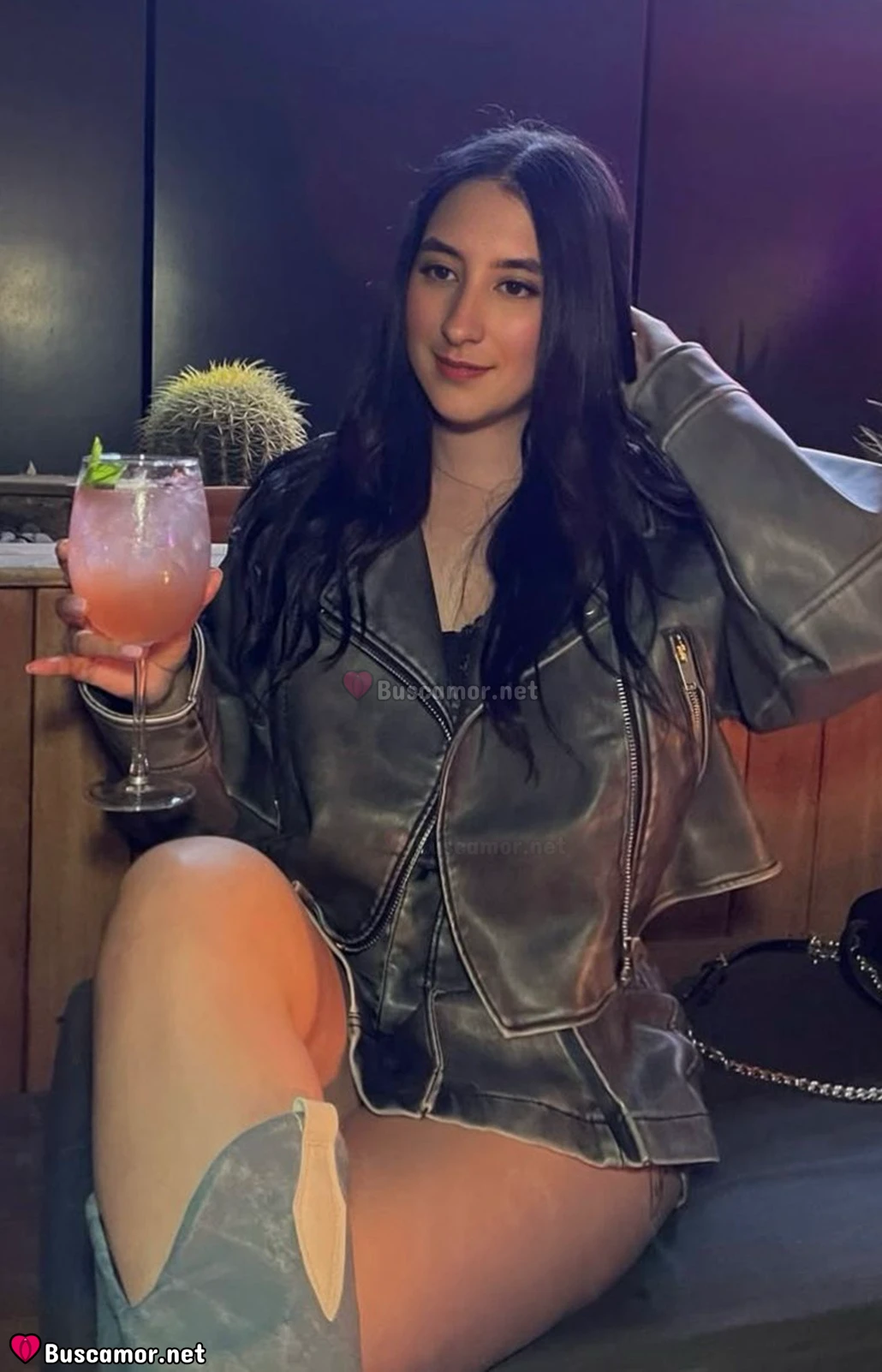603337276 - Soy una chica de 25 años, amante de la aventura. Me encanta disfrutar cada momento y ser espontánea 🌍. Let’s go 🌟