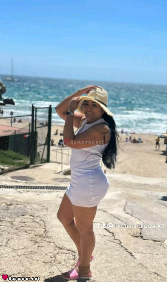 614751136 - Andrea latina
