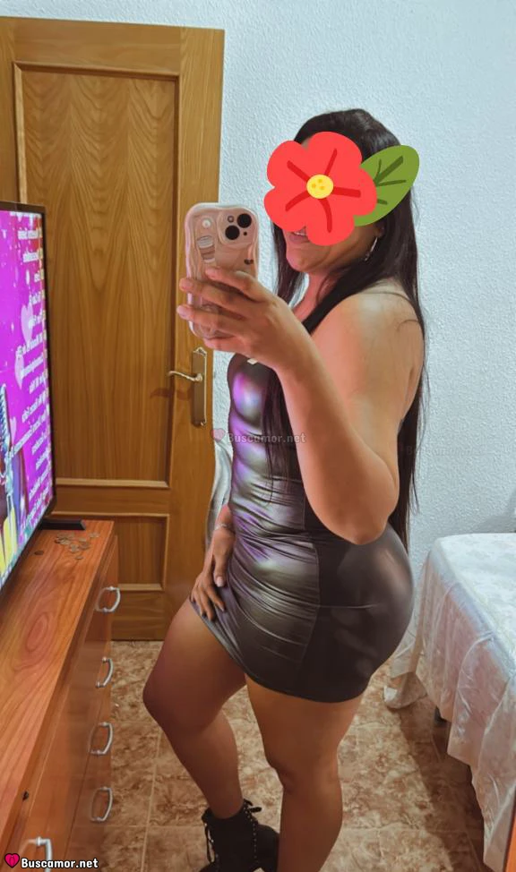 614751136 - Andrea latina
