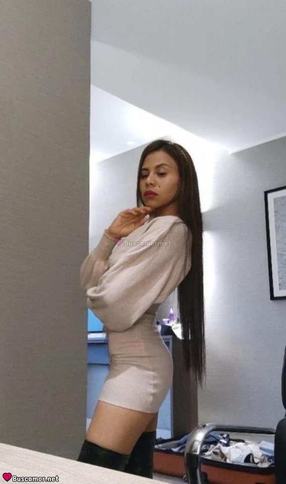 641819705 - soy cariñosa y dulce