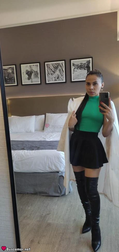 641819705 - soy cariñosa y dulce