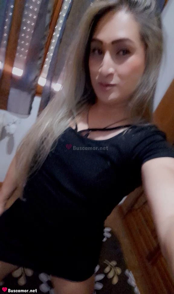 665592929 - karol busca diversión