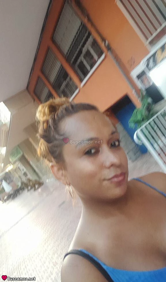 632599191 - Soy un travesti en el mercado de Alicante.