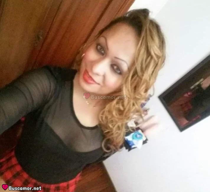 632599191 - Soy un travesti en el mercado de Alicante.