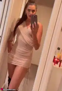 603135471 - Soy . latina . busco . un . amor . sincero . y . duradero. 