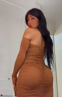 611278455 - Hola, soy Ana, masajista sabrosa de Miami lista pa cumplir tus fantasias ocultas y divertidas.