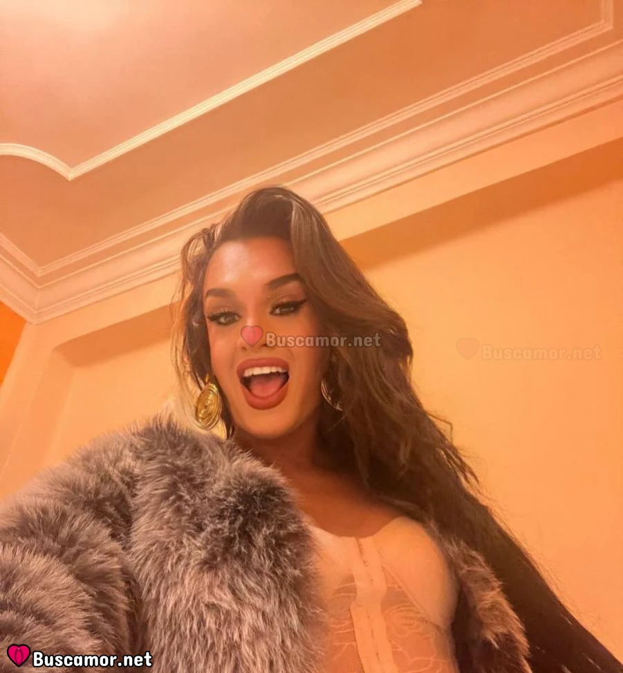 613655810 - Morenaza latina