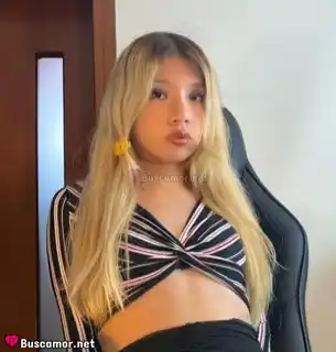 613586483 - sara siempre soñaba con caminar por las calles solas.