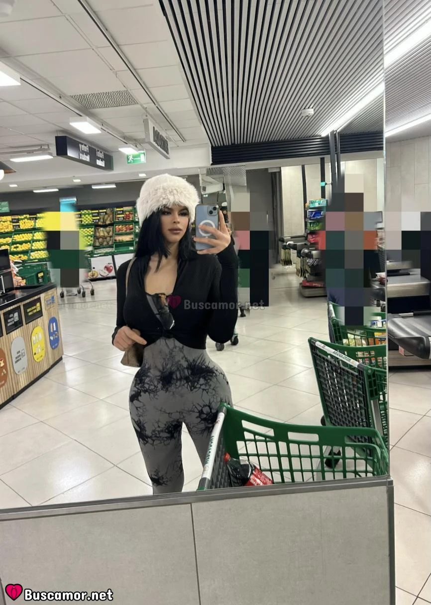 602148460 - Soy una diosa en busca de un alma gemela loca . divertida.