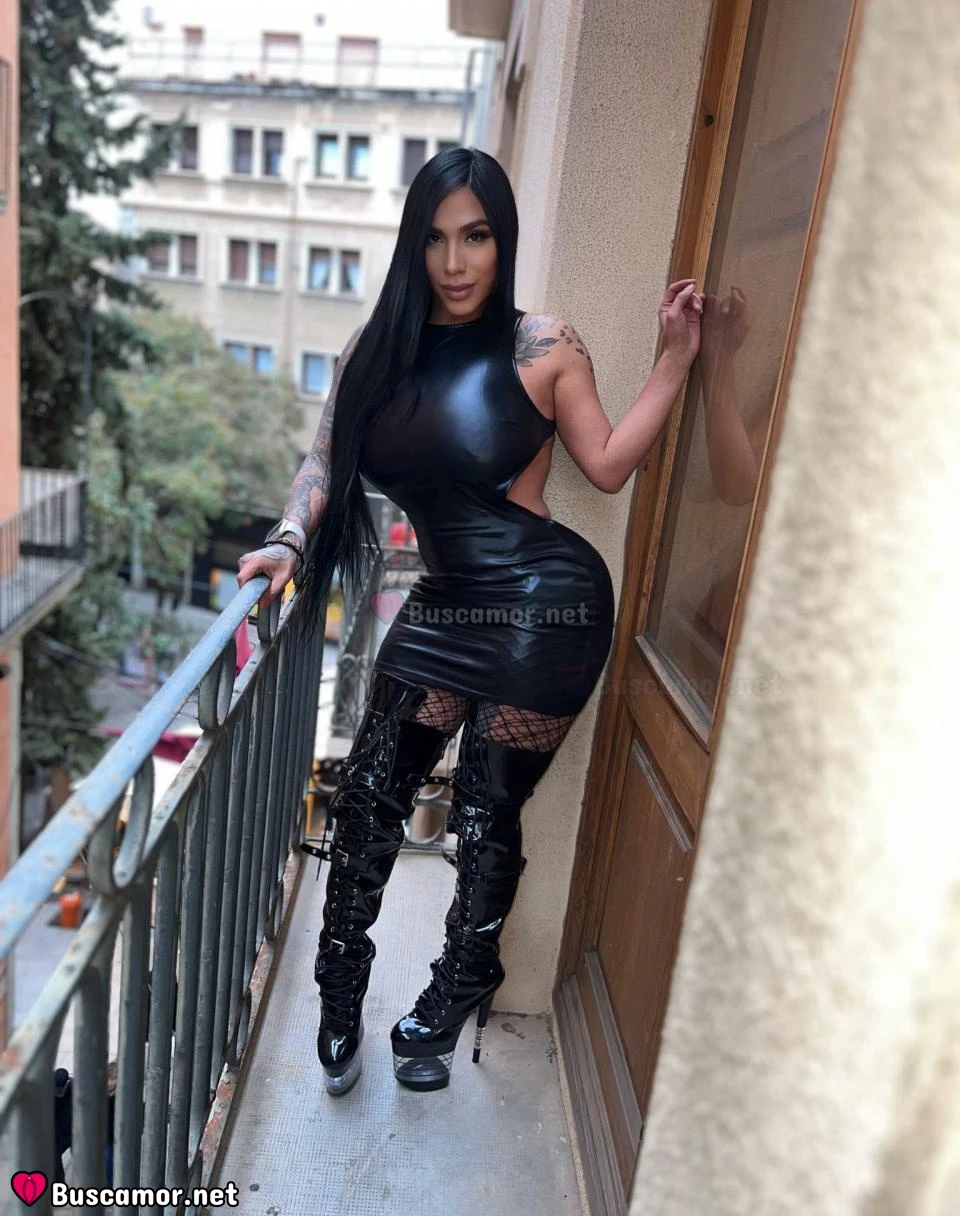 631571803 - Katalina buska emociones en vida