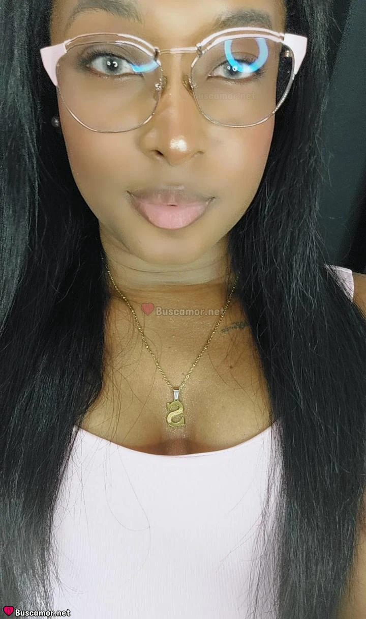 641943735 - Soy trans y busco amor y conexiones.