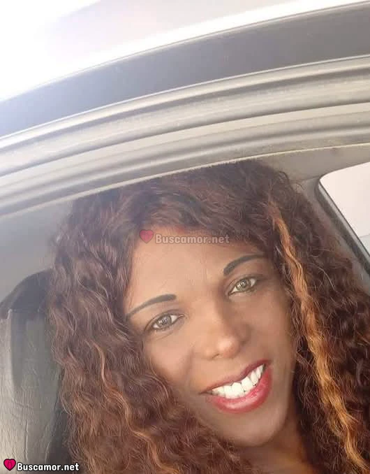 631313884 - Masajista trans morena busca aventura.