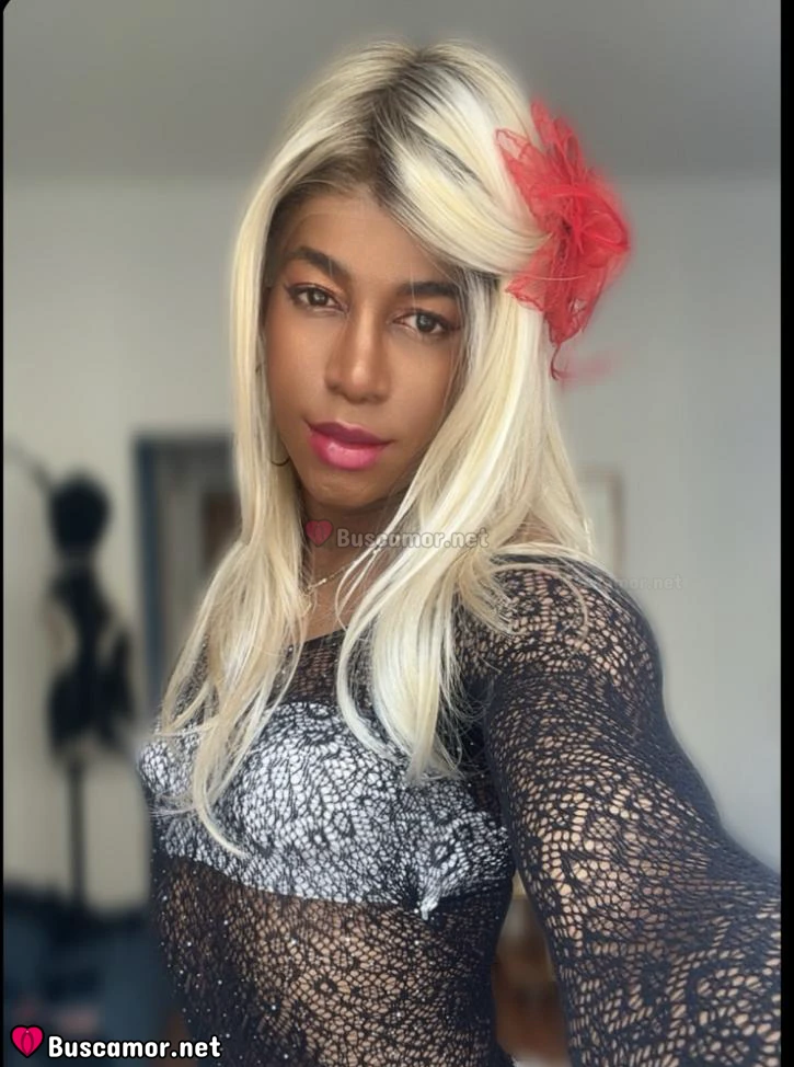 654534827 - Soy Zendaya, una tran colombiana en mi España amada.