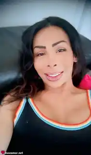 622847678 - Celeste busca diversión.