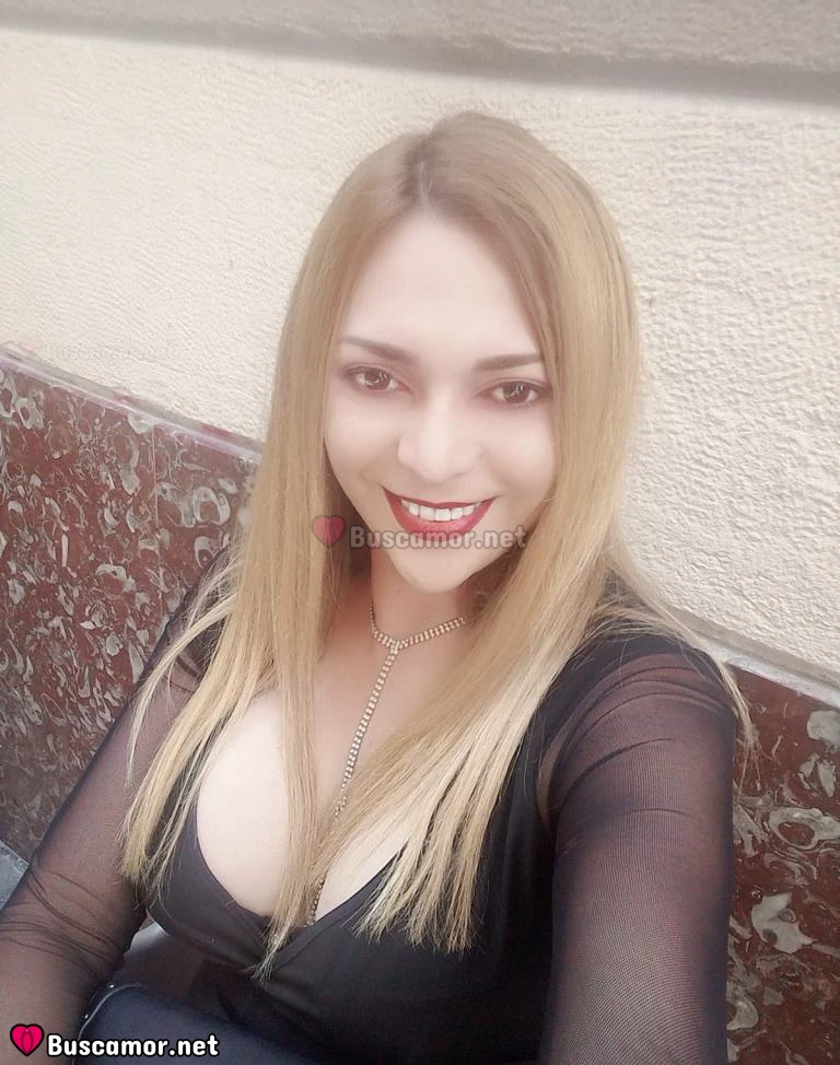 642500827 - Camila busca amor.