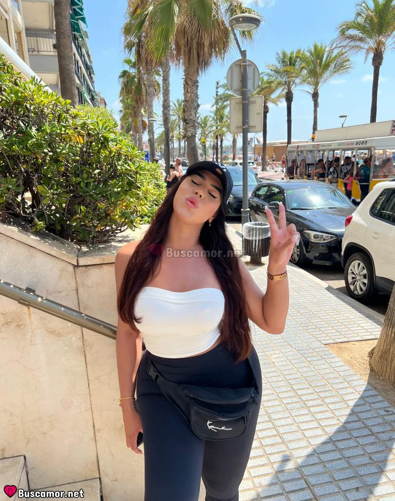 605719496 - Hola soy Nick B, trans guapa y femenina. Quiero conocer gente.