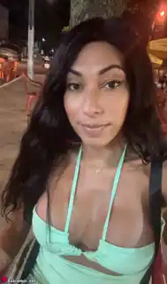 674991154 - Yasmin busca un amor sincero.