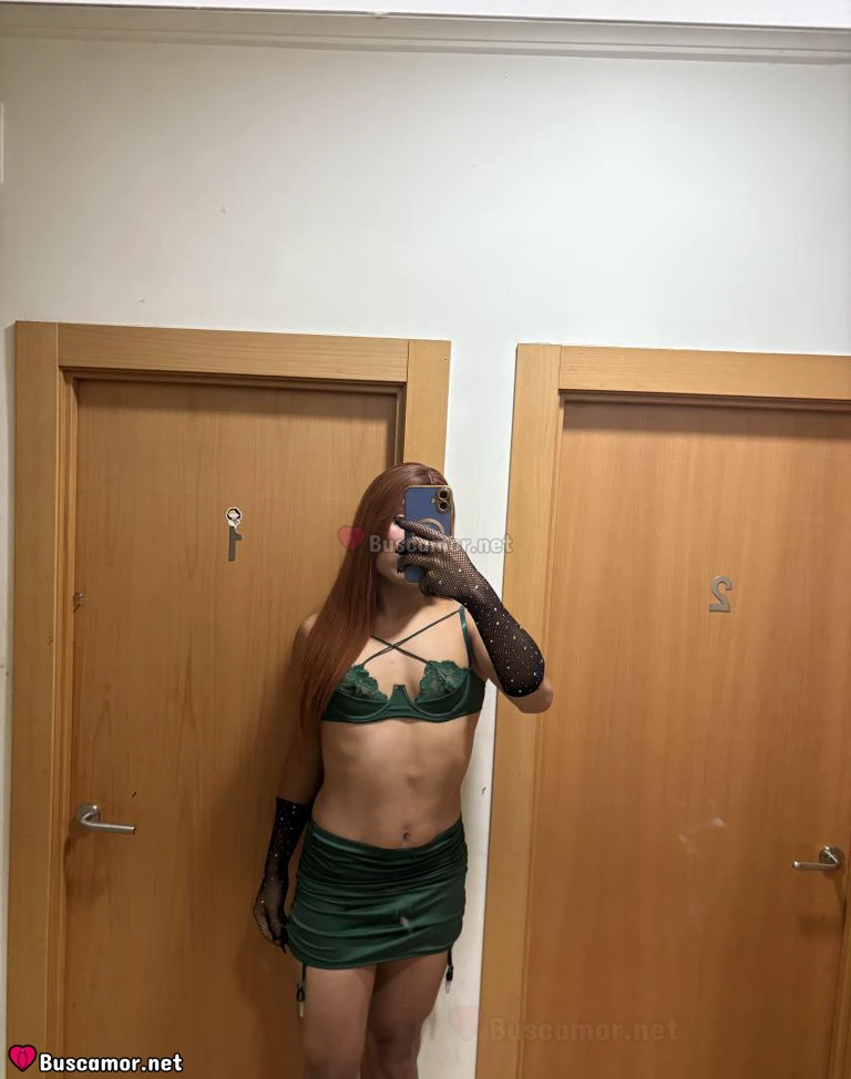 614558084 - Soy Rosy, travesti brasileña lista pa pasarla bien 24/7.