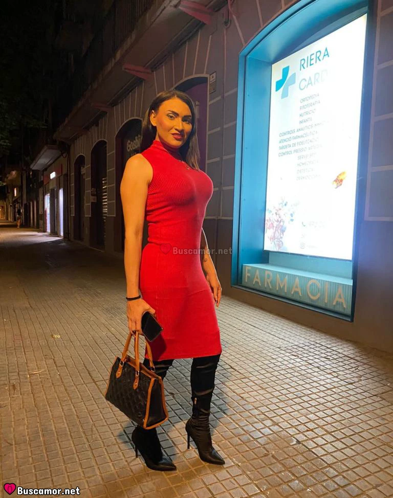 670951200 - Chika quiere conocerte hoy.