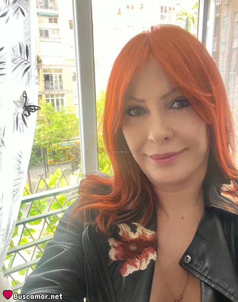 664776944 - Rafaela busca alguien especial