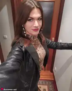 604115386 - Yessica busca algo de verda.