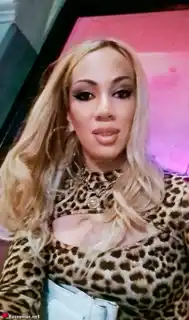 664646299 - soy una chica trans muy completa y deseamos conocerte pronto