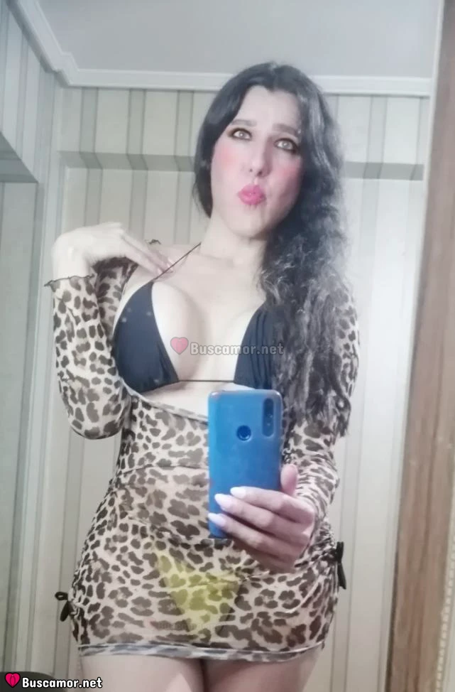 697455526 - Soy Sandrita, busco chicos lindos pa salir y bailar