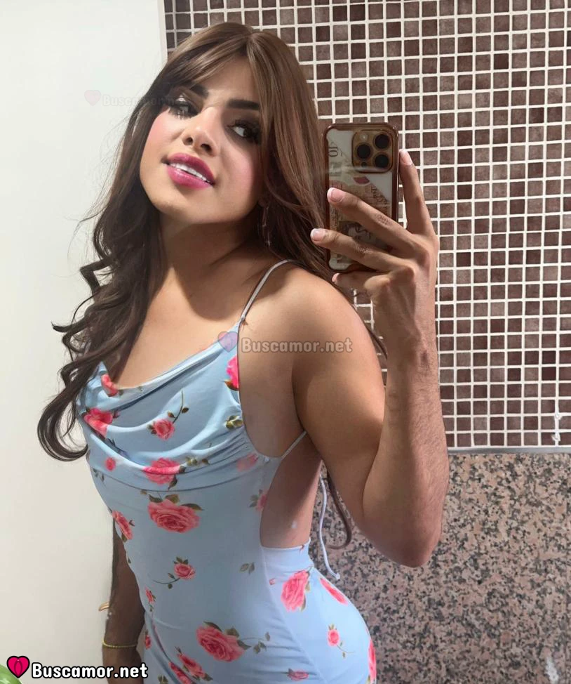 612547642 - Danna llegó a la ciudad buscando aventuras nuevas