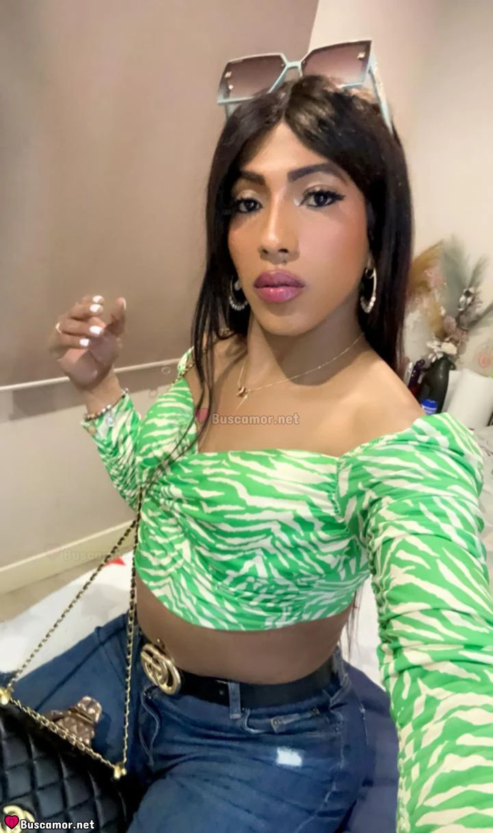 611278455 - Hola soy una latina atractiva, masajista y bailarina lista para cumplir todos tus deseos.