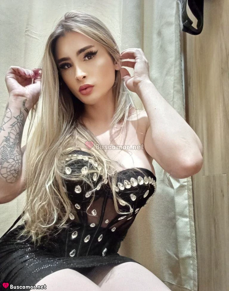 662577042 - Ariana te espera