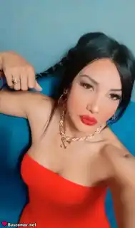 671058462 - Viviana ama el lujo.