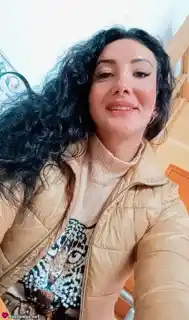 671058462 - Viviana ama el lujo.