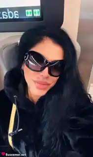 641460930 - Soy yo, en Madrid, soy super femenina y latina.